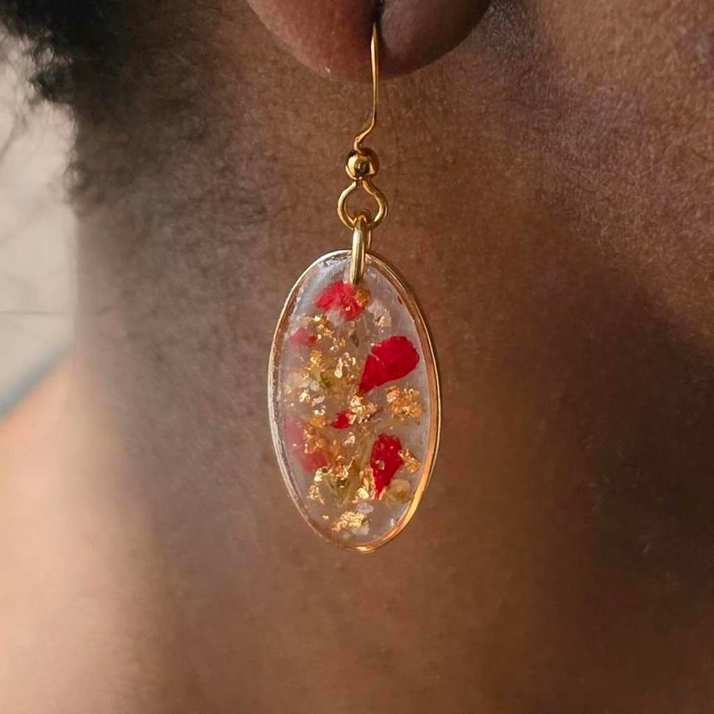 Red Oval Pressed Flower Resin Drop Earrings – Handmade Fairycore Jewelry with Gold Flakes