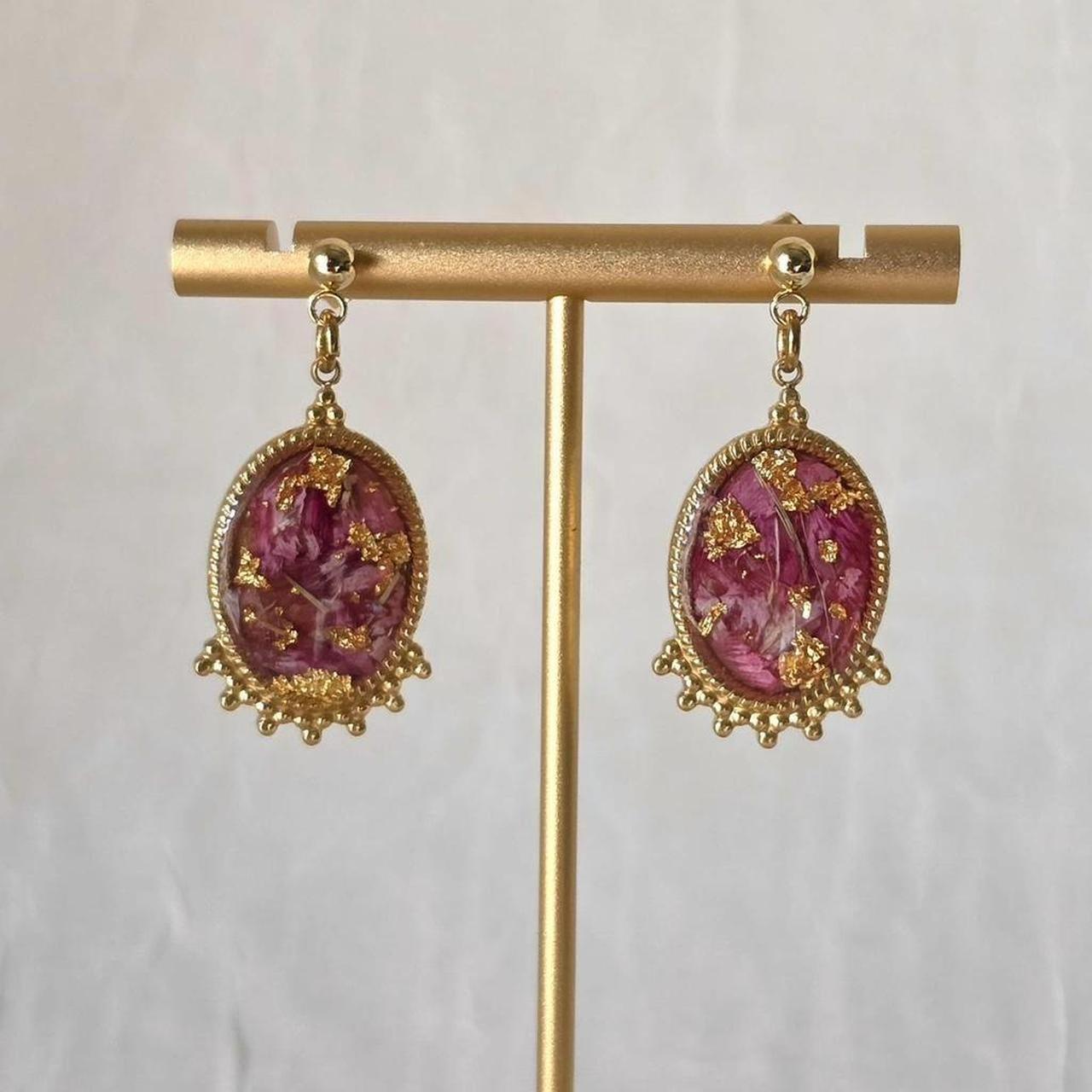 Garden Dianthus Pressed Flower Earrings – Handmade Resin Cabochon with Real Homegrown Flowers