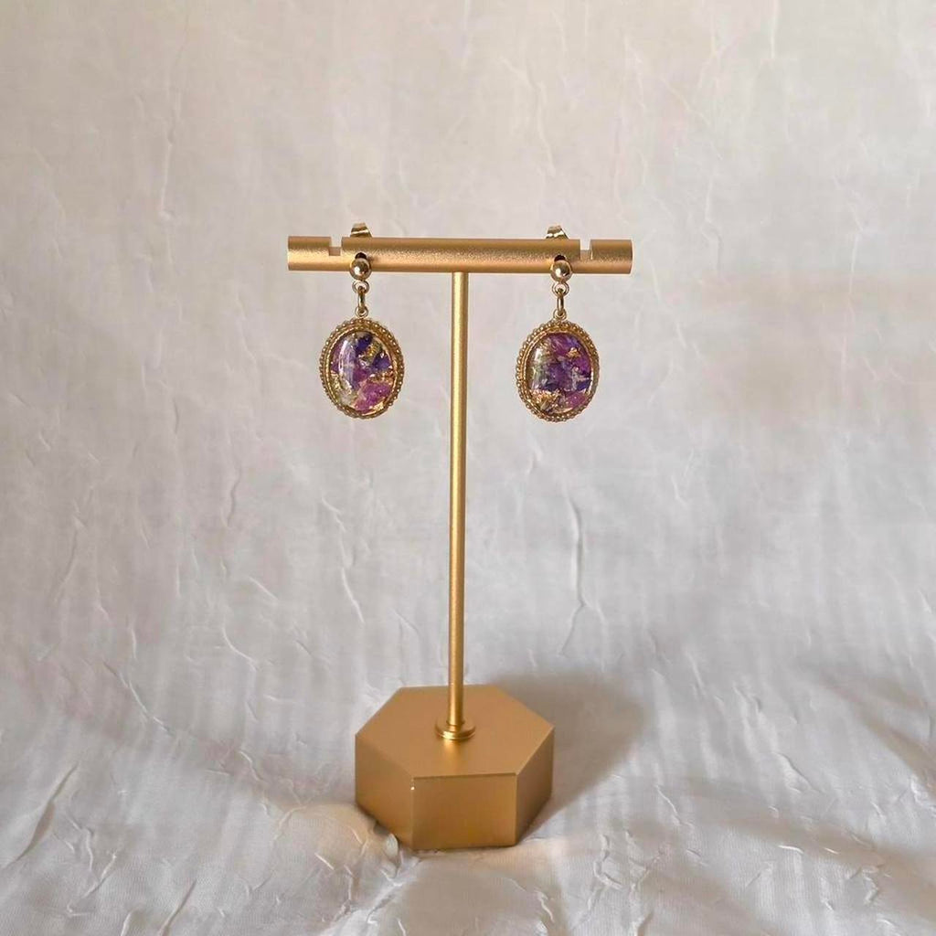 Pressed Flower Resin Cabochon Earrings – Handmade Vintage-Inspired Gold Flake Jewelry