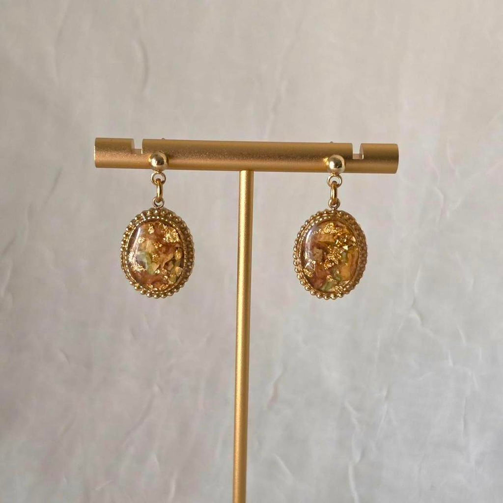 Sunshine Ligustrum Pressed Flower Earrings – Handmade Antique-Style Resin Cabochon Jewelry