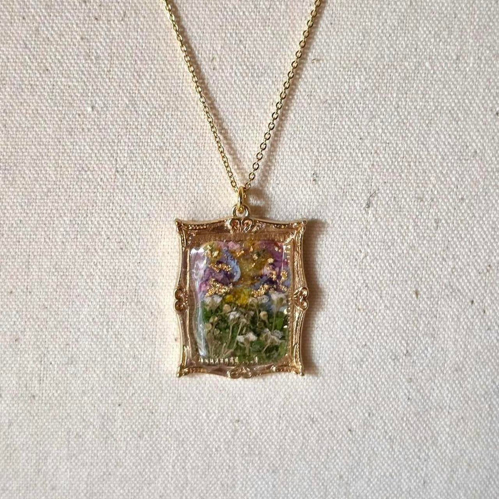 The Ethereal Garden Pressed Flower Resin Necklace – Handmade Vintage Bezel Pendant with Gold Flakes