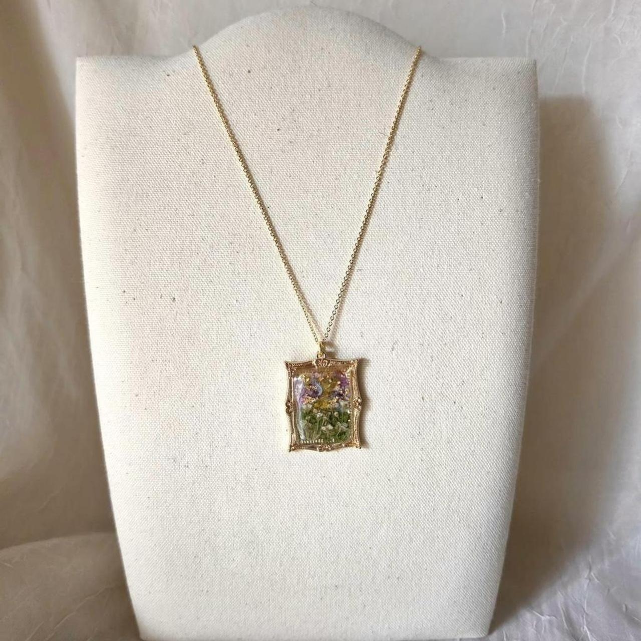 The Ethereal Garden Pressed Flower Resin Necklace – Handmade Vintage Bezel Pendant with Gold Flakes