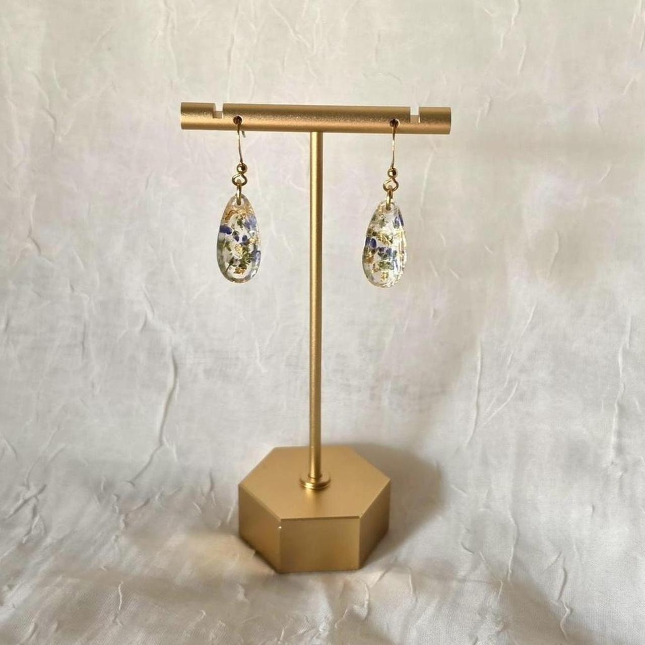 Blue and Green Pressed Flower Resin Drop Earrings – Handmade Teardrop Resin Jewelry with Gold Flakes