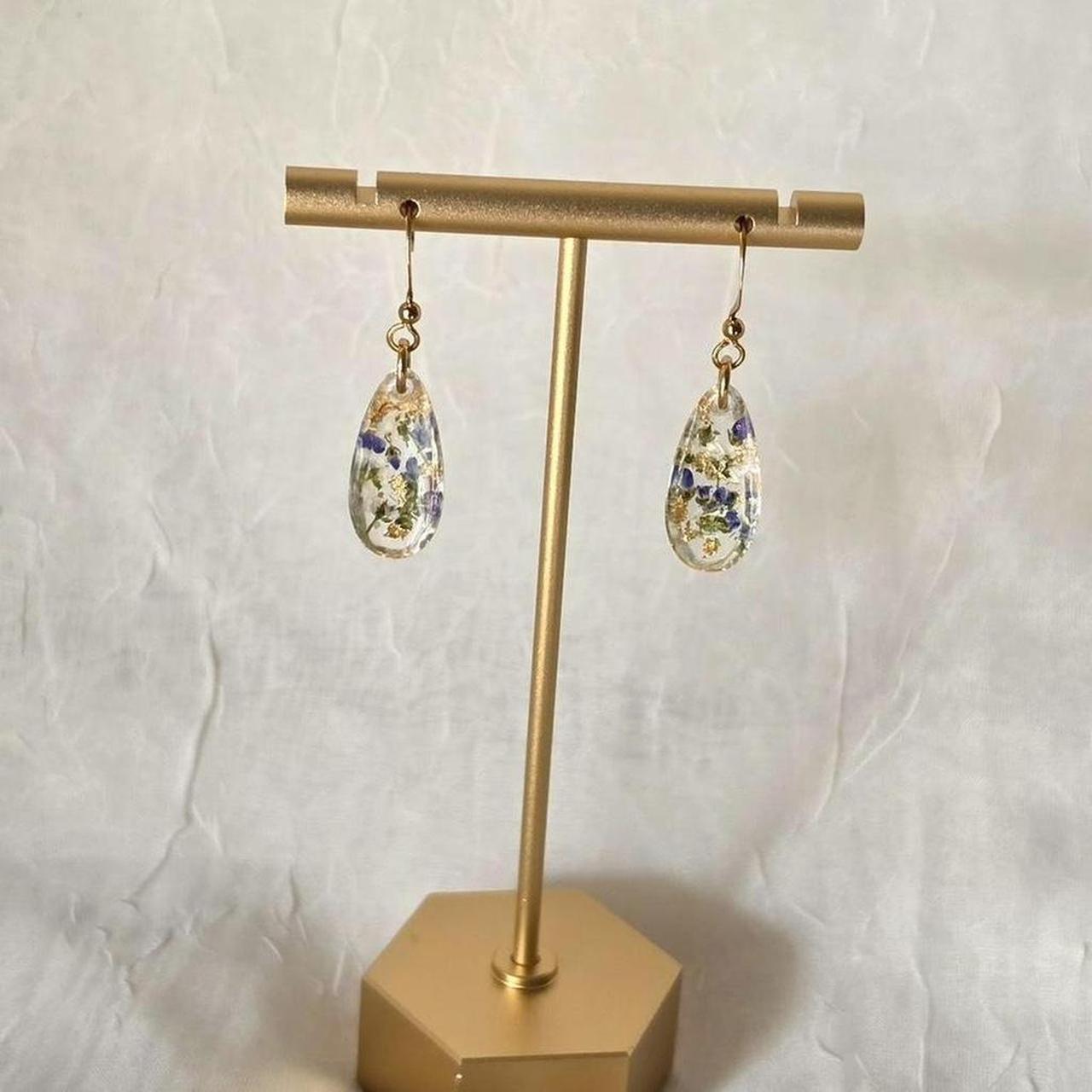 Blue and Green Pressed Flower Resin Drop Earrings – Handmade Teardrop Resin Jewelry with Gold Flakes
