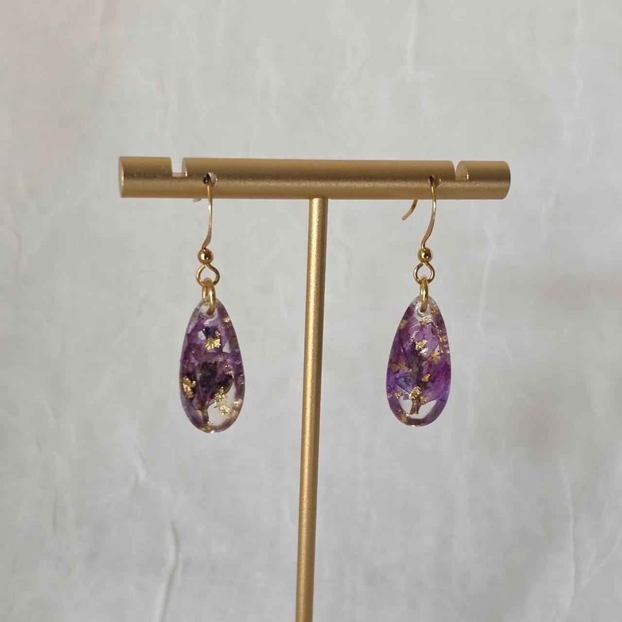 Purple Pressed Flower Resin Drop Earrings –  Handmade Teardrop Resin Jewelry with Gold Flakes